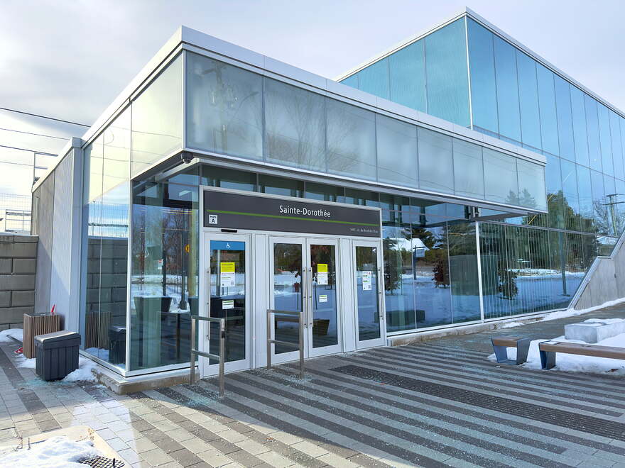 REM Ste-Dorothée 2025-12-18 porte A