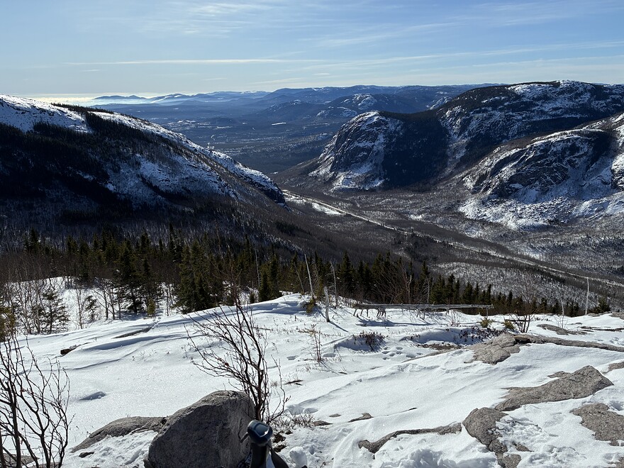 La route 381 qui relie Charlevoix au Saguenay en traversant le Parc Des-Grands-Jardins