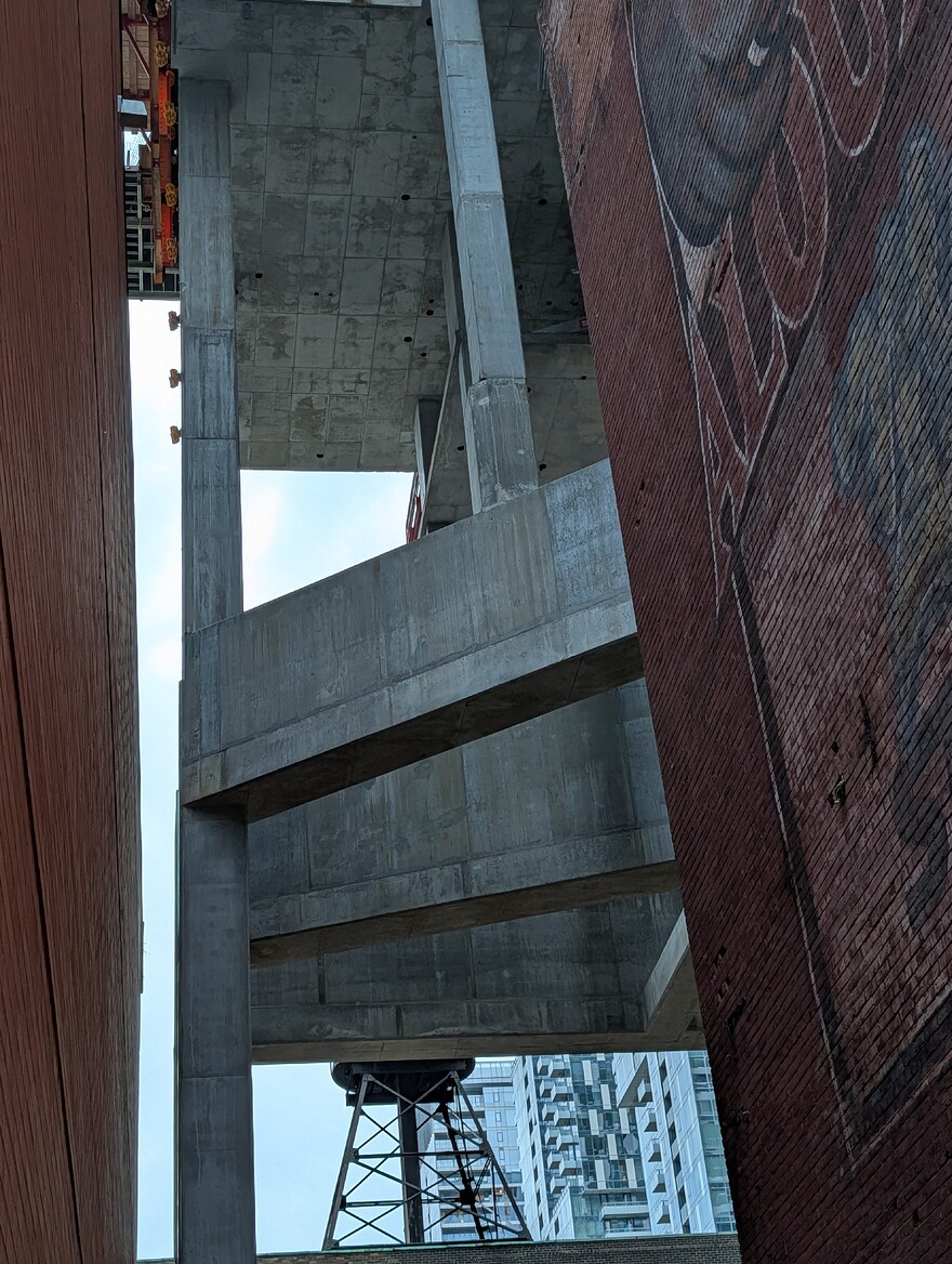 PXL_20260801_234736560