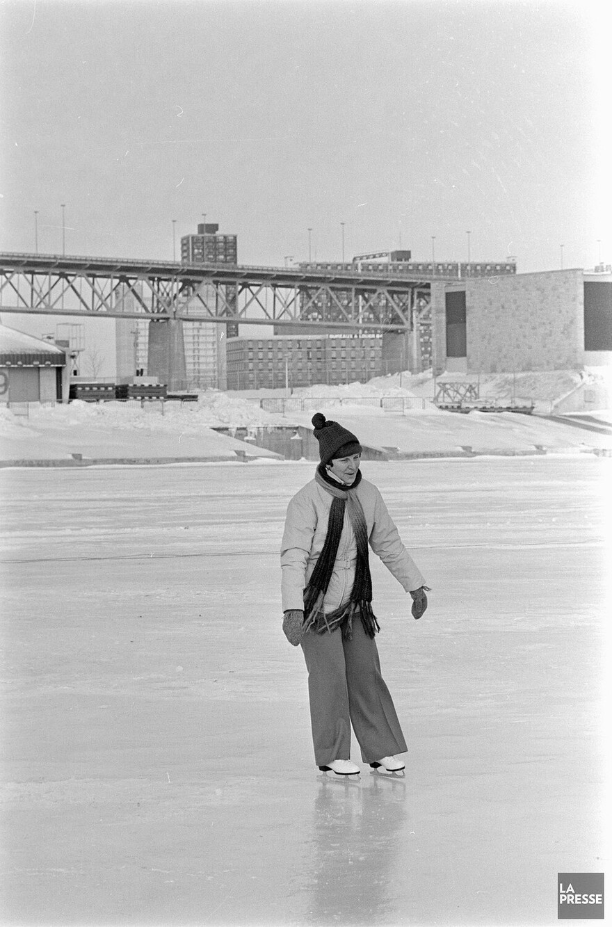 06M_P833S5D1976-0603_003