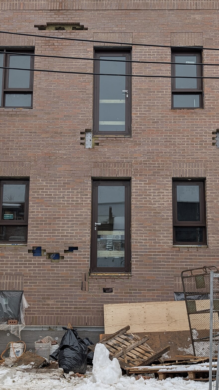 PXL_20260113_203248297