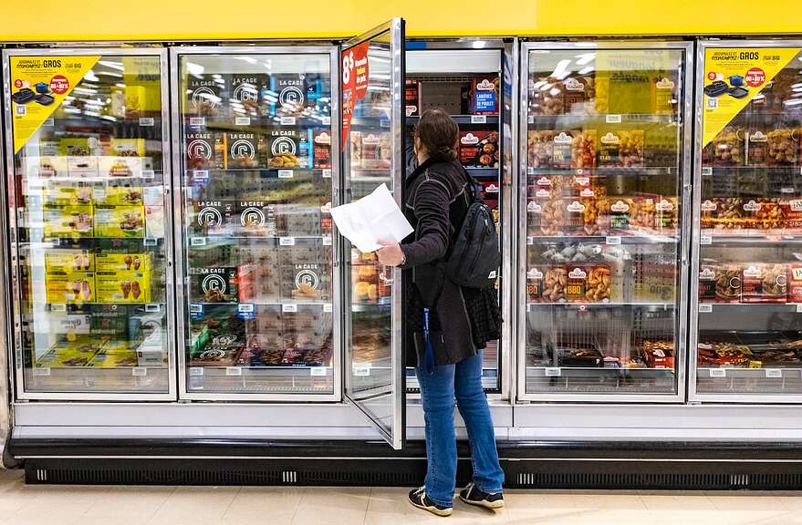 Les portes réduisent la dépense en électricité, mais peut-être aussi les ventes en même temps...
