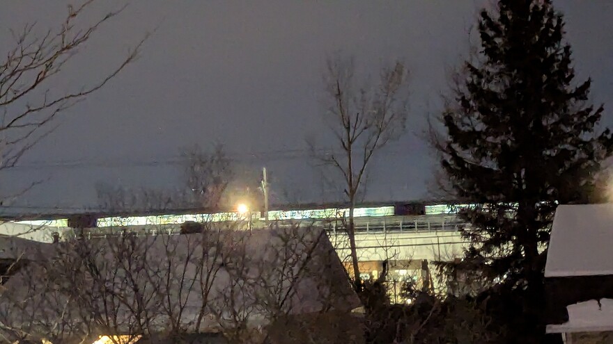 PXL_20251228_225317472