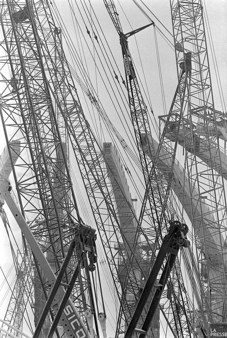 06M_P833S5D1975-0548_0020