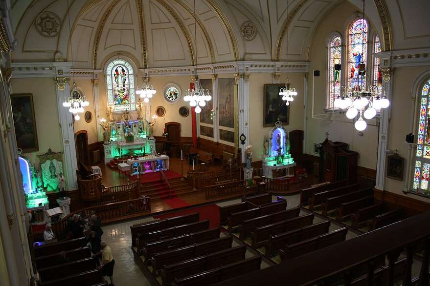 Des messes sont encore régulièrement tenues dans l'église de Pointe-au-Pic.