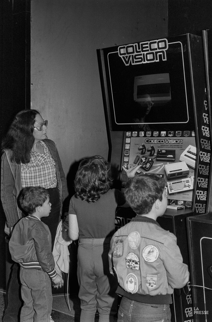 06M_P833S5D1983-0342_004