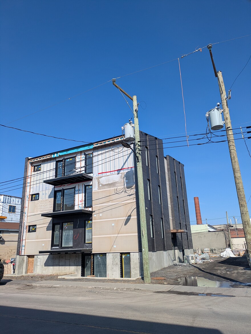 PXL_20260408_200922533.MP