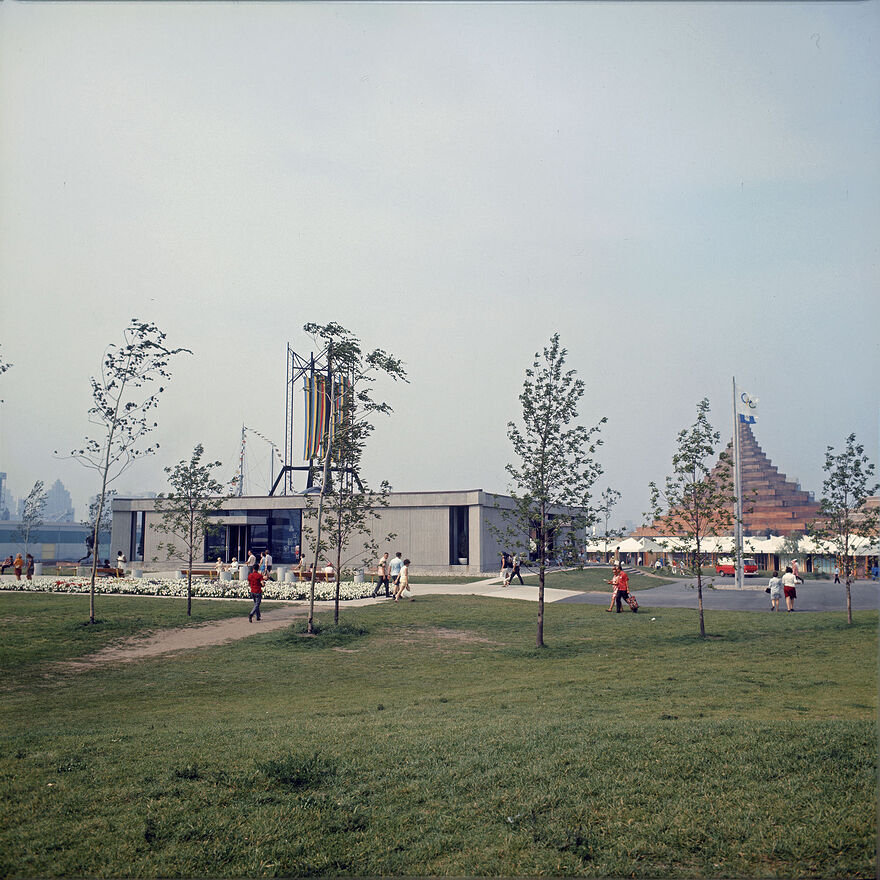 06M_P586S1SS1D1967-010_003