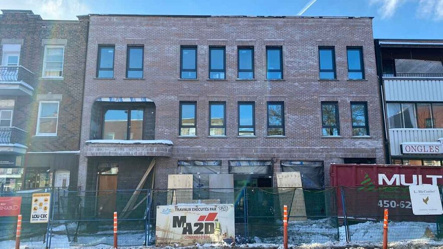 Le chantier du pavillon MONK de la Mission Old Brewery, au 6707 boulevard Monk à Ville-Émard, qui deviendra un projet de logements pour personnes en situation d’itinérance en 2026 (16 décembre 2025). Crédit photo : Jasper Bleho-Levacher