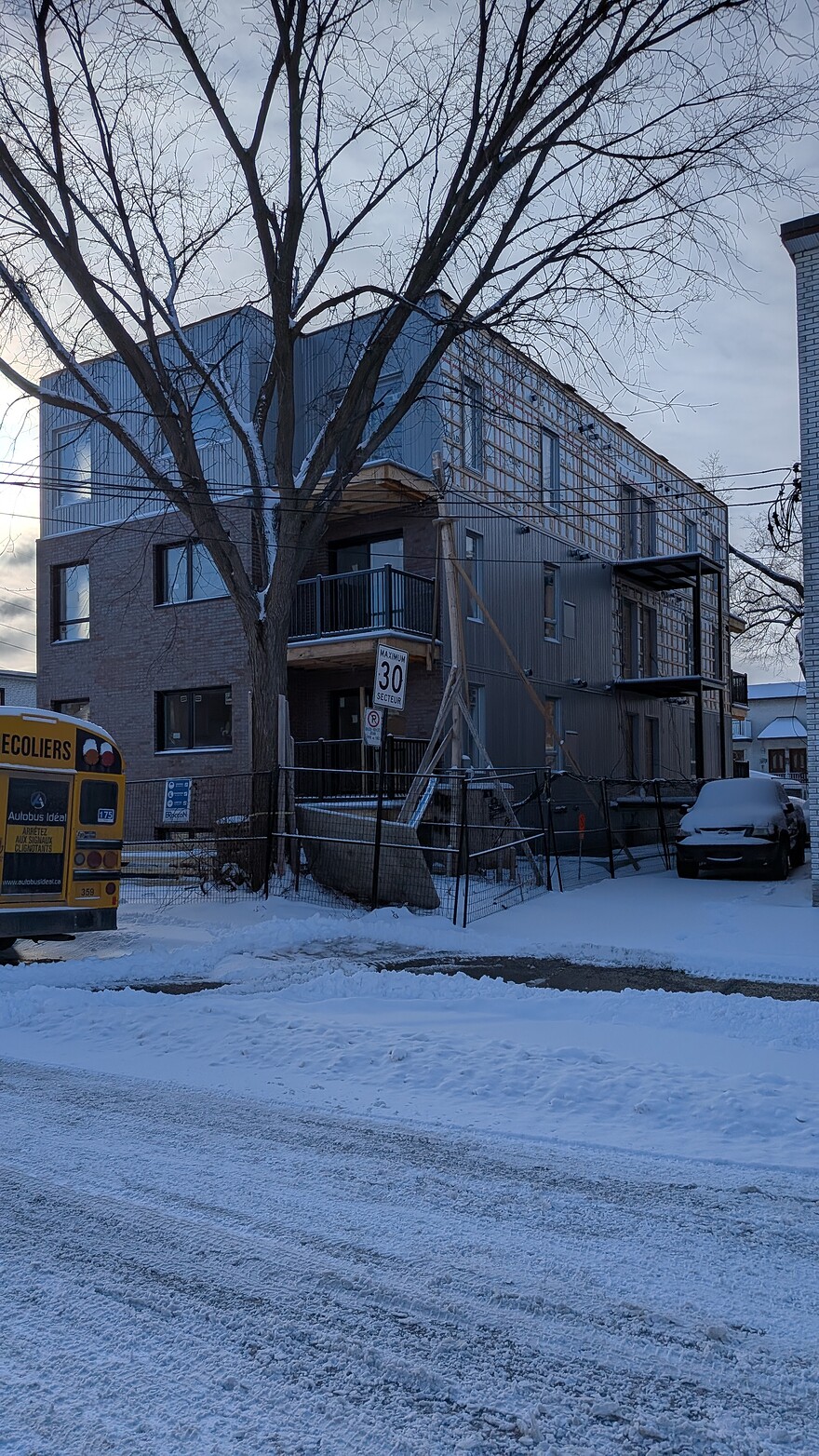 PXL_20251224_151240367