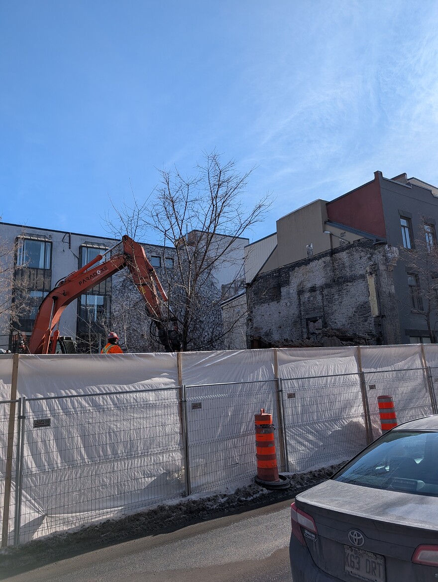 PXL_20260219_182736238