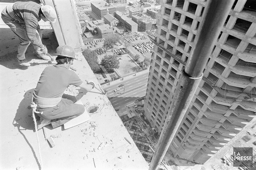 06M_P833S5D1974-0321_0003