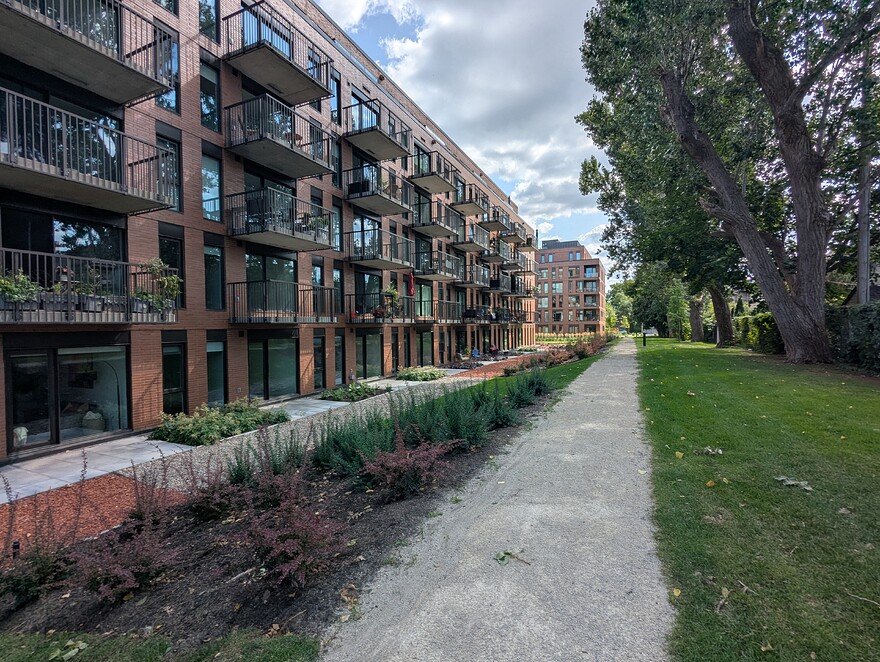 PXL_20260815_192040535