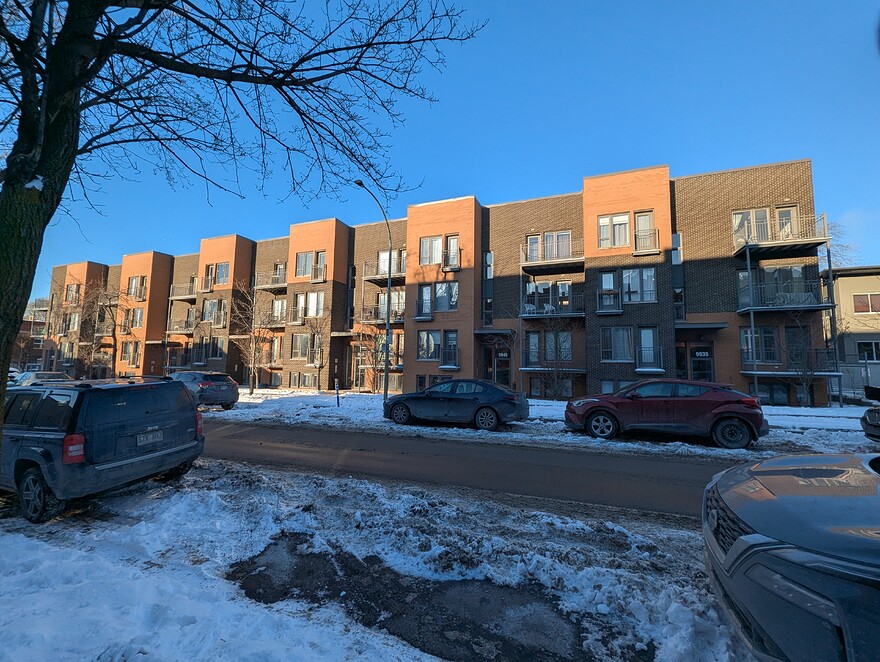 PXL_20251227_200246614