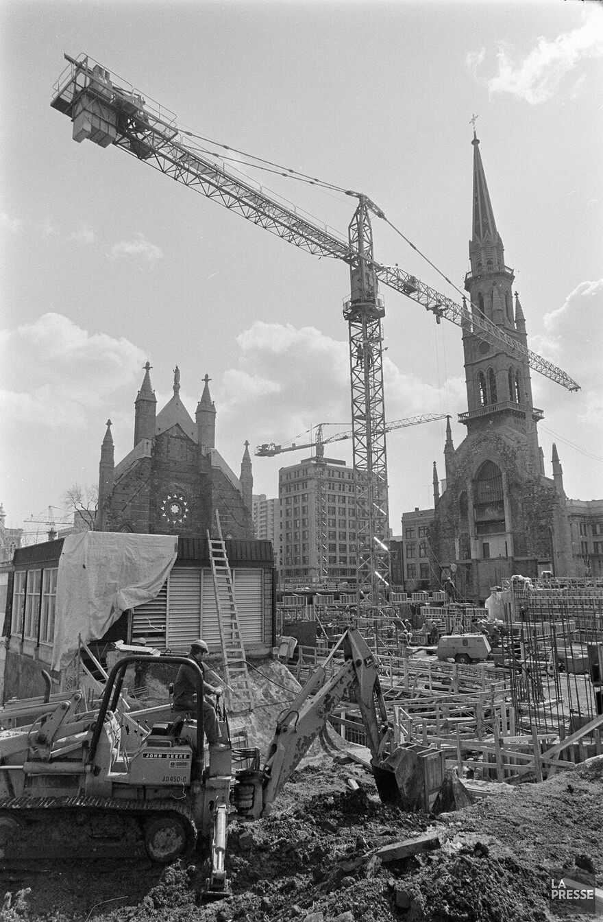 06M_P833S5D1977-0105_0005