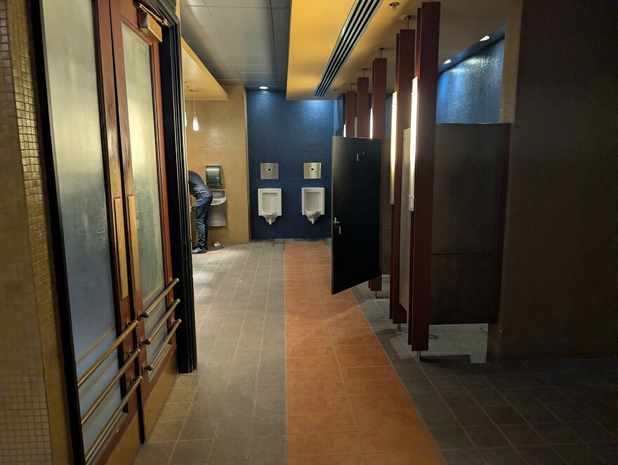 PXL_20261018_203350225
