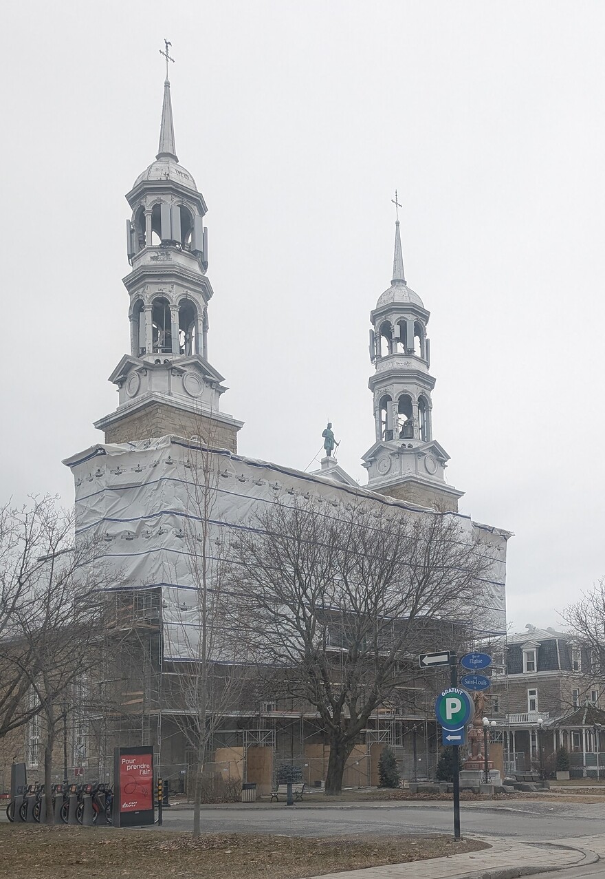 PXL_20260402_213725877