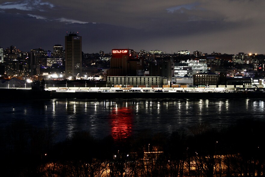 5F76B582-3DF2-42A4-BFE2-AA90FE62EFDE_1_201_a