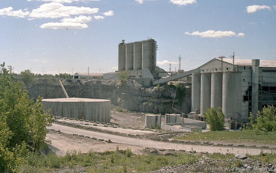 Carrière Miron. – Juillet 1988. MTL110-01-1-D003-07-1988-Reportage-41. Archives de la Ville de Montréal.