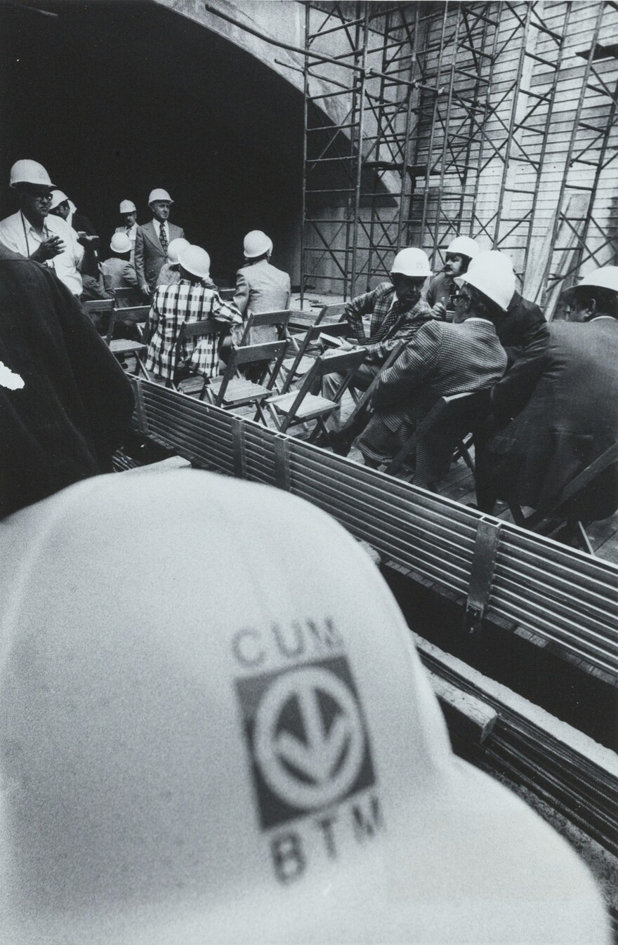 06M_P833S4D1623_0072_1