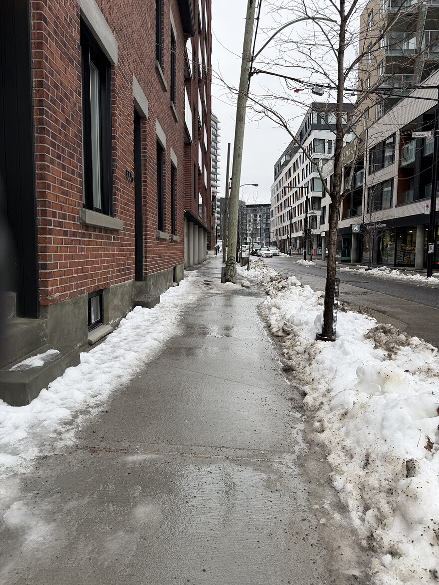 7ABCE28F-855A-4FB7-8CF8-A3730B5CCE23