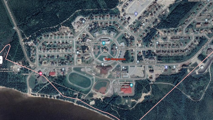 Vue aérienne de google map de la communauté d'Oujé-Bougoumou.