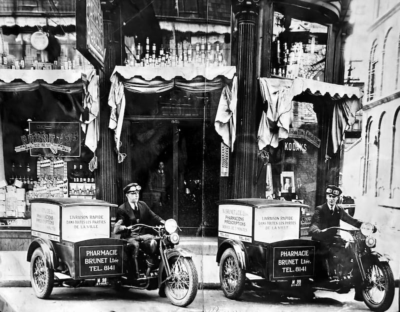 Des livreurs de Brunet sur Saint-Joseph au milieu des années 30|800x623.758573388203