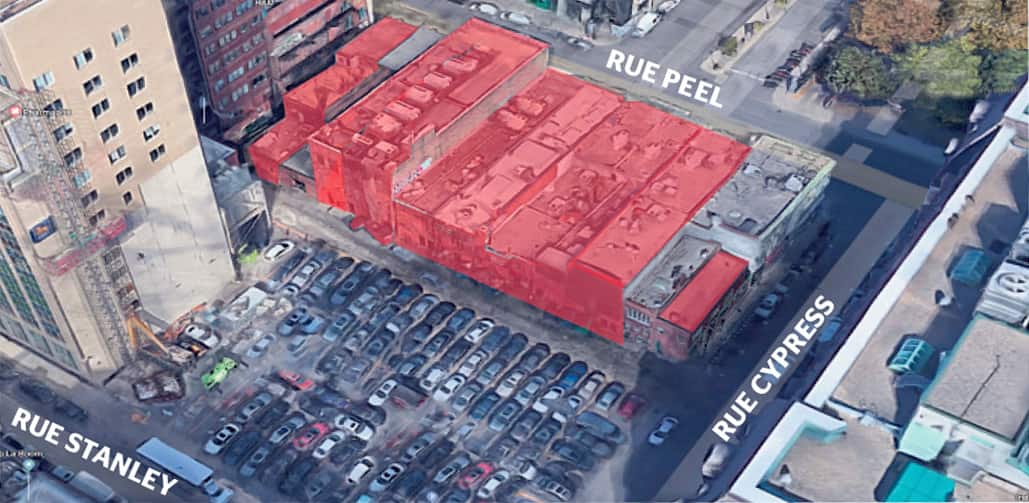 On voit à gauche le premier projet de Giorgio Tartaglino (en mortaise) au centre-ville de Montréal, la tour à condos de luxe Roc fleuri, rue Drummond. Sa construction a ruiné les fondations de l’immeuble mitoyen (encerclé en rouge).