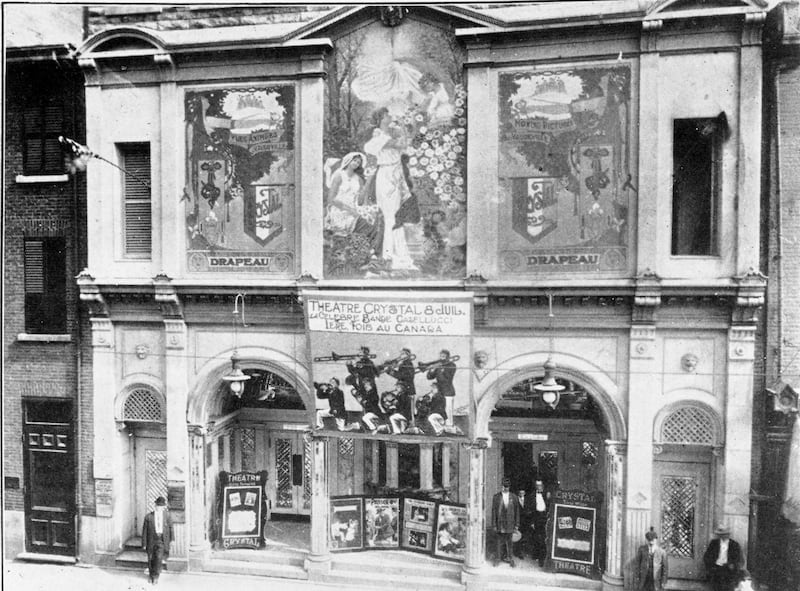 Le théâtre Crystal, sur la rue Saint-Joseph, en 1911.|800x591.8035212309513