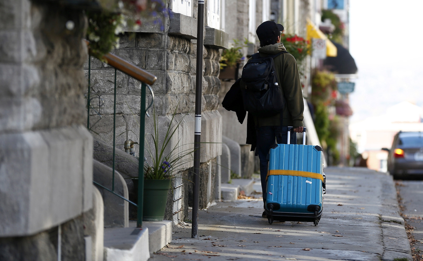Il y a seulement deux inspecteurs à temps plein pour surveiller environ 3200 annonces Airbnb à Québec.