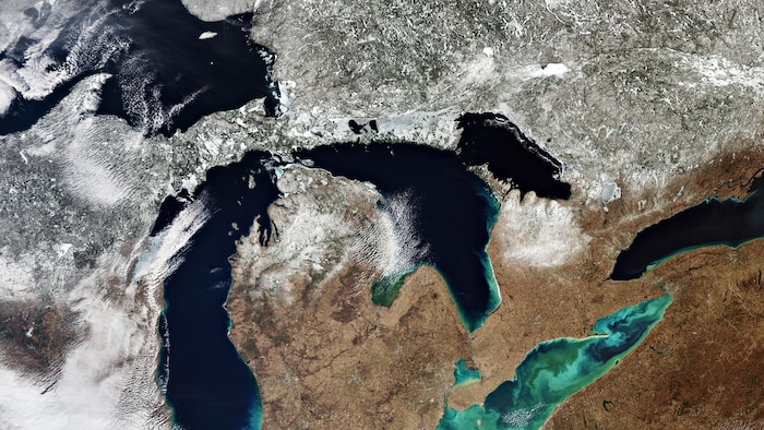 Les Grands Lacs vus par imagerie satellite.