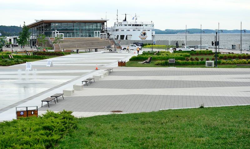 Le Port de Québec, qui gère les croisières qui accostent au quai Paquet, indique qu’il est ravi de collaborer avec Lévis et que son quai «offre aux visiteurs une expérience aux croisiéristes fantastique et une excellente vue sur Québec».|800x478.5854616895874