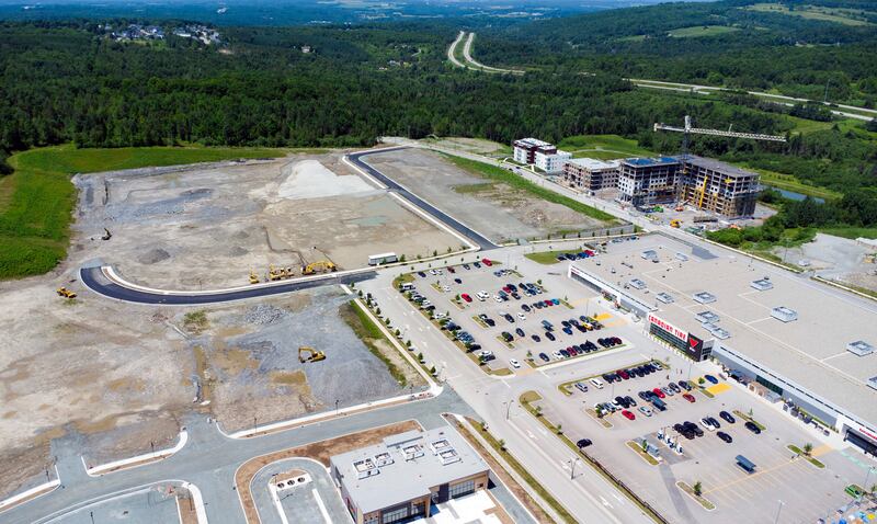 Le Walmart de Fleurimont se déplacera des Galeries Quatre-Saison à l'Espace 610.|800x478.0876494023904