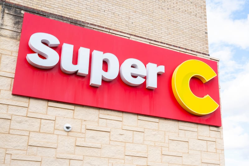 Chez Super C, les consommateurs pourront réserver quatre types d’assortiments de produits périssables invendus, dont des fruits et légumes, des produits de boulangerie, des produits laitiers et des viandes.|800x532.2574137583216