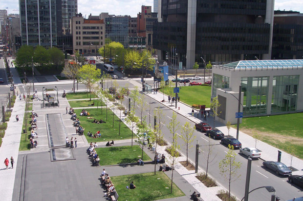 __square-victoria2006