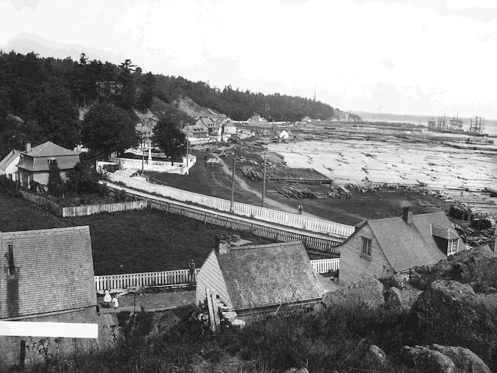 Maisons ouvrières de Sillery construites le long des chantiers, vers 1900