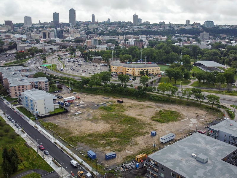Du logement, une épicerie et une serre maraîchère à la Pointe-aux-Lièvres
