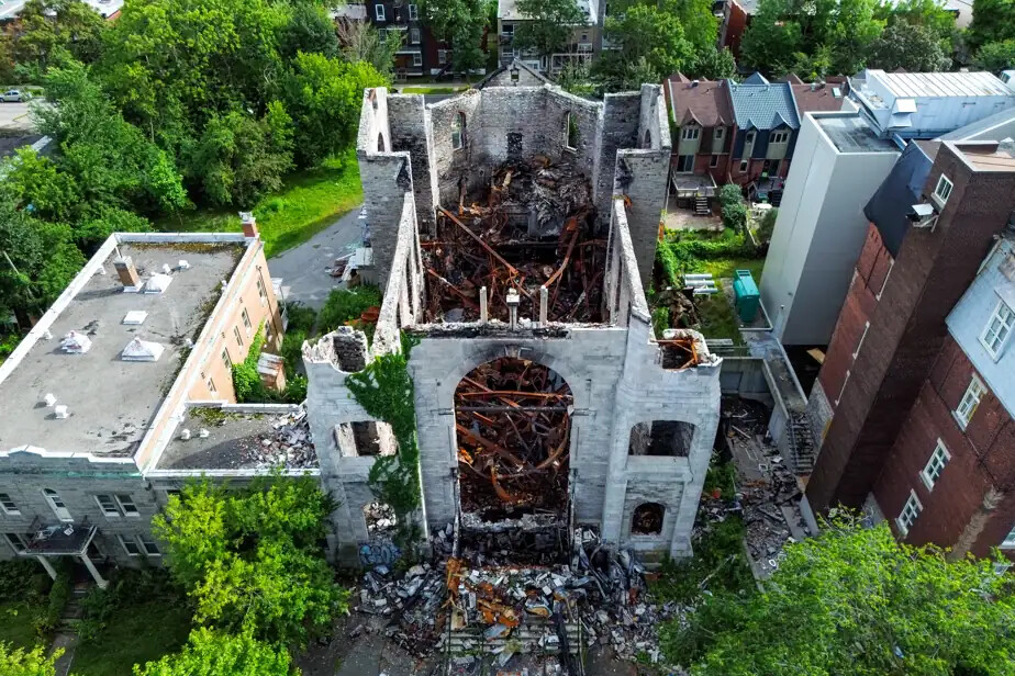 L’église Saint-Paul a été victime d’un incendie majeur le 23 février dernier. — PHOTO CHARLES WILLIAM PELLETIER, ARCHIVES LA PRESSE